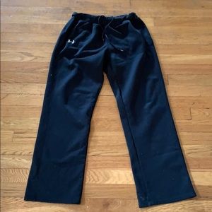 Black fleece lined under armor pants, medium.